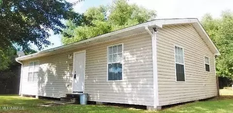 7055 Bell Cir, Long Beach, MS 39560