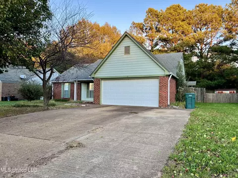 115 Apple Dr, Senatobia, MS 38668