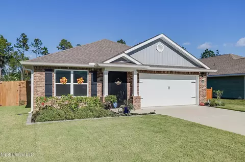 10096 Willow Leaf Dr, Gulfport, MS 39503