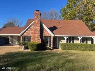 1892 Rapier Dr, Horn Lake, MS 38637