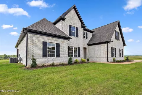 7664 Crosswinds Blvd, Hernando, MS 38632 photo 2