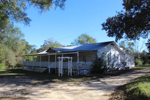 137 Mason Rd, Lucedale, MS 39452 photo 3
