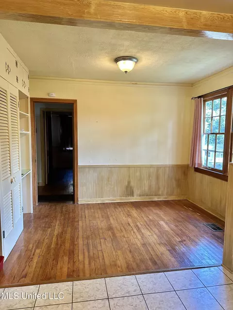 Dining - 716 Morgan Ave, Natchez, MS 39120 photo 1 of 1