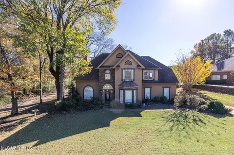 9327 S Laurel Hl, Olive Branch, MS 38654