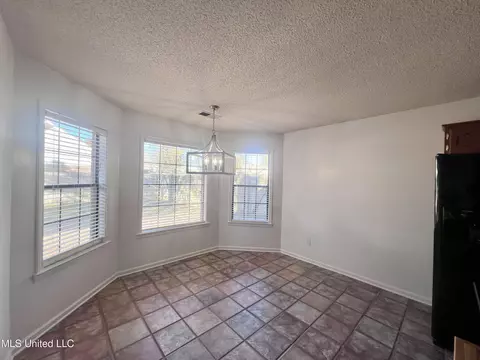 10202 Fox Run Dr, Olive Branch, MS 38654 photo 7