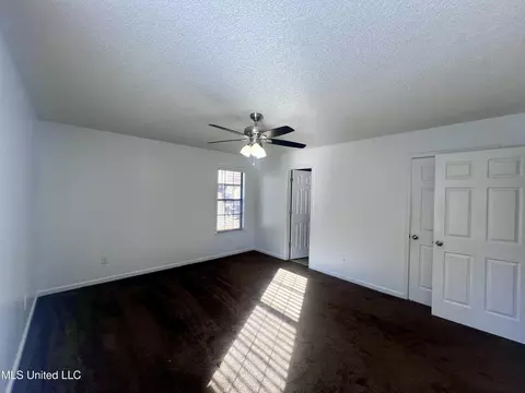 10202 Fox Run Dr, Olive Branch, MS 38654 photo 25