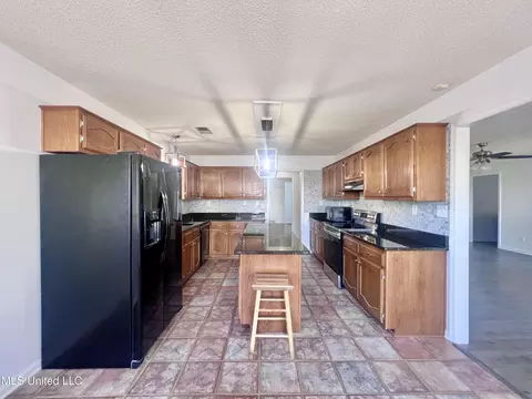 10202 Fox Run Dr, Olive Branch, MS 38654 photo 9