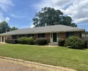3500 Peachtree Dr, Natchez, MS 39120