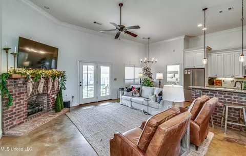 179 Rhodes Ln, Canton, MS 39046 photo 5