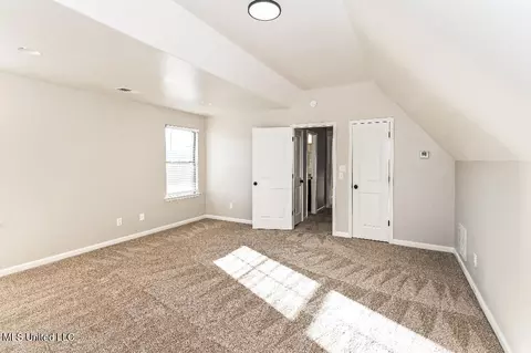 Bedroom - 1739 Linden Dr, Nesbit, MS 38651 photo 2 of 5