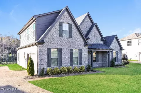 Exterior - 1739 Linden Dr, Nesbit, MS 38651 photo 2 of 3
