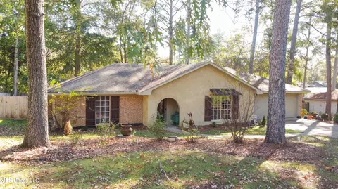 102 Woodcliff Pl, Brandon, MS 39042