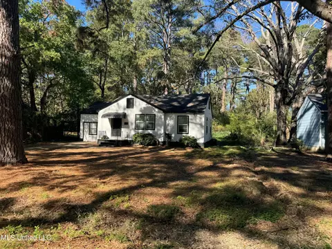 764 Broadmoor Dr, Jackson, MS 39206 photo 2