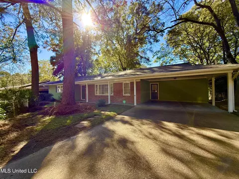 5327 Pine Lane Dr, Jackson, MS 39211 photo 4