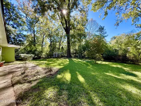 5327 Pine Lane Dr, Jackson, MS 39211 photo 20