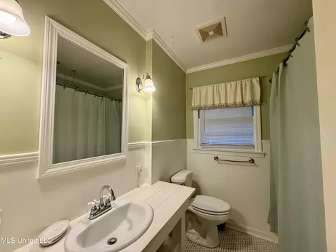 5327 Pine Lane Dr, Jackson, MS 39211 photo 17
