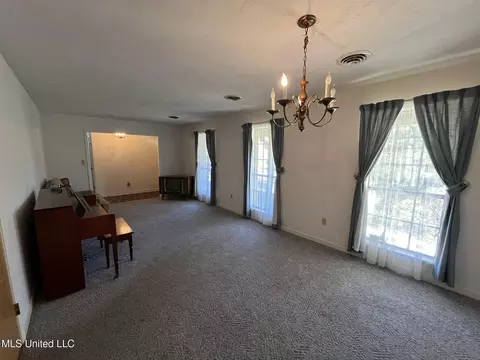 16799 Midway Rd, Terry, MS 39170 photo 11