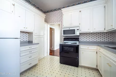 1228 Monroe St, Jackson, MS 39202 photo 8