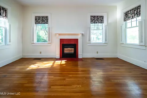 1228 Monroe St, Jackson, MS 39202 photo 3