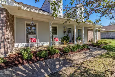 11516 Wedgewood Ln, Ocean Springs, MS 39564