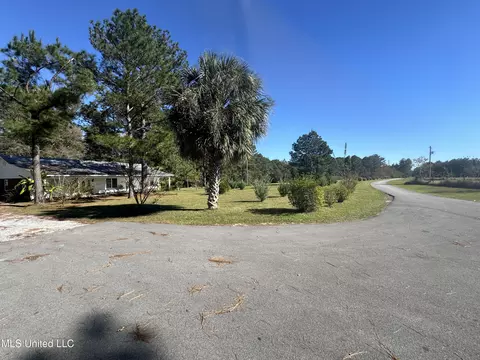 Exterior - 159 Southern Hills Dr, Lucedale, MS 39452 photo 1 of 9
