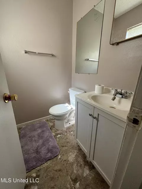 Bath - 24 Todd Ter, Long Beach, MS 39560 photo 1 of 3