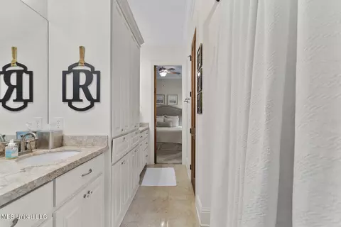 Entry Way - 112 Bristol Dr, Madison, MS 39110 photo 2 of 2