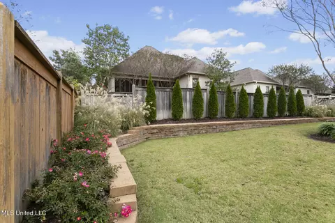 Exterior - 112 Bristol Dr, Madison, MS 39110 photo 7 of 9