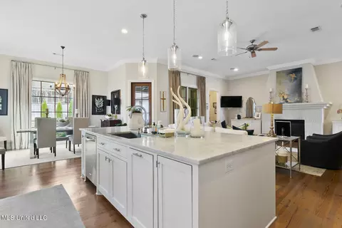Kitchen - 112 Bristol Dr, Madison, MS 39110 photo 5 of 6
