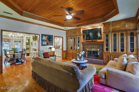405 Treeline Dr, Brandon, MS 39042 photo 6