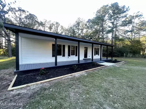 372 Flournoy Rd, Lucedale, MS 39452 photo 3