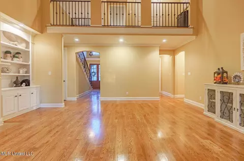 Living - 4655 Bonne Terre Dr, Nesbit, MS 38651 photo 1 of 2