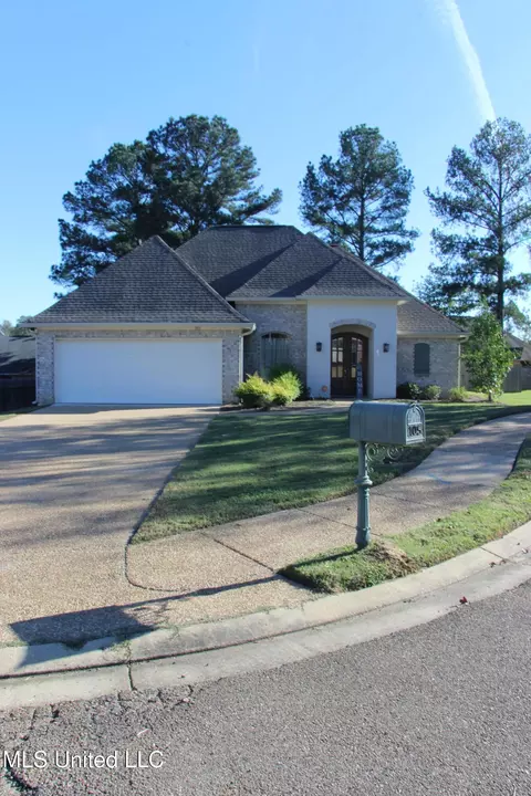 105 Keaton Cv, Byram, MS 39272