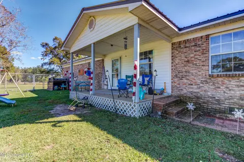Exterior - 206 Brushy Creek Rd, Lucedale, MS 39452 photo 3 of 9
