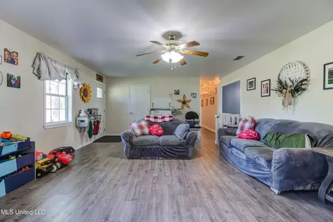 Living - 206 Brushy Creek Rd, Lucedale, MS 39452 photo 3 of 3