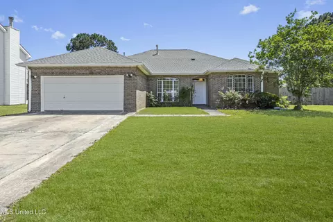 2235 Club Moss Cir, Biloxi, MS 39532