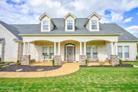 47 Gunther Stevens Cv, Byhalia, MS 38611