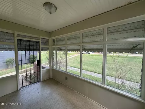 Exterior - 4619 Manila Dr, Jackson, MS 39206 photo 3 of 8