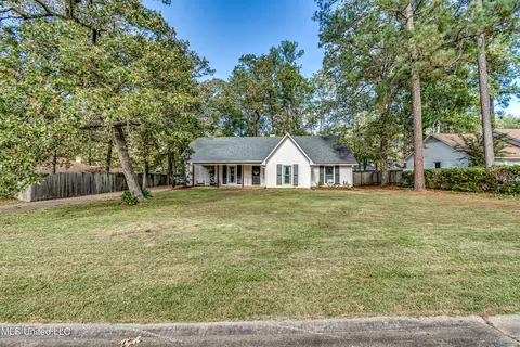 112 Redbud Trl, Brandon, MS 39047 photo 2