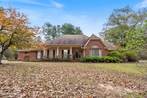 5180 S Forest Hill Rd, Olive Branch, MS 38654