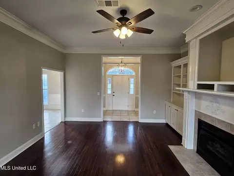 Living - 338 Cherry Bark Dr, Brandon, MS 39047 photo 1 of 4