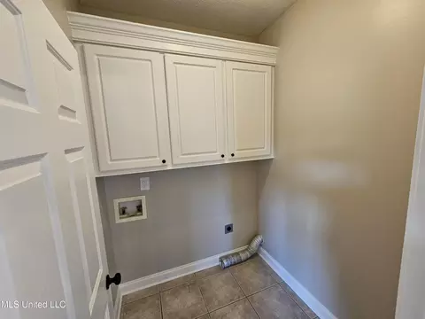 Other - 338 Cherry Bark Dr, Brandon, MS 39047 photo 2 of 3