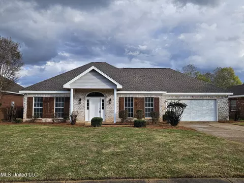 338 Cherry Bark Dr, Brandon, MS 39047