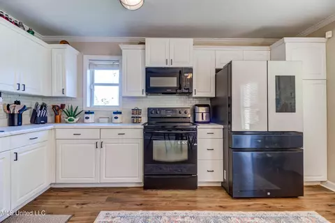 Kitchen - 421 M P Parker Rd, Perkinston, MS 39573 photo 1 of 4