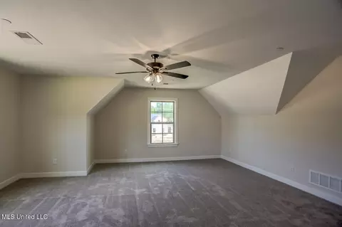 Bedroom - 9095 Bennett Trl, Hernando, MS 38632 photo 6 of 7