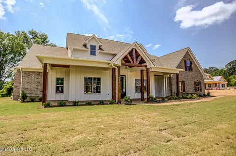 Exterior - 9095 Bennett Trl, Hernando, MS 38632 photo 5 of 6