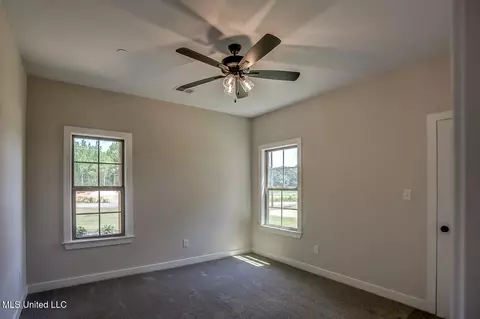 Bedroom - 9095 Bennett Trl, Hernando, MS 38632 photo 1 of 7