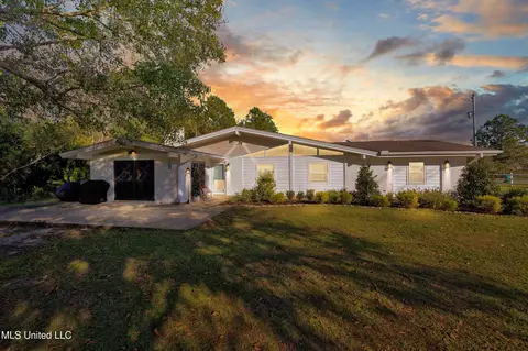 14020 Glendale Rd, Ocean Springs, MS 39564