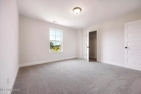 3960 Winter Pointe Dr, Olive Branch, MS 38654 photo 10