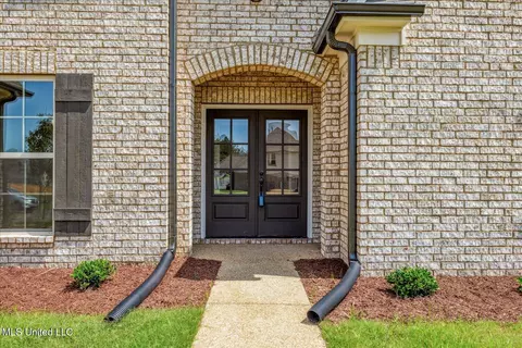 3960 Winter Pointe Dr, Olive Branch, MS 38654 photo 5